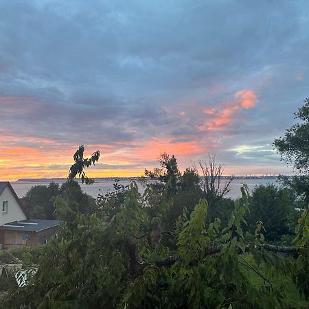Gites De La Baie D'Honfleur Cricquebœuf Exteriör bild